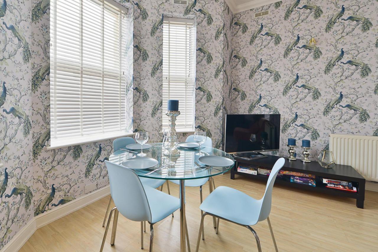 Ocean View Apartment เวอร์ทิง ภายนอก รูปภาพ